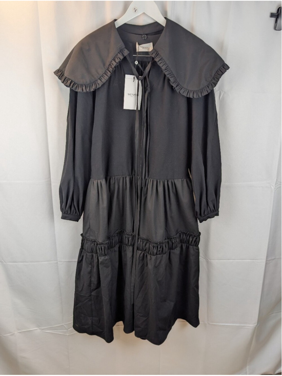 meimeij Dresses & Skirts - Meimeij Black Dress With Removable Collar Size 4(40) BNWT